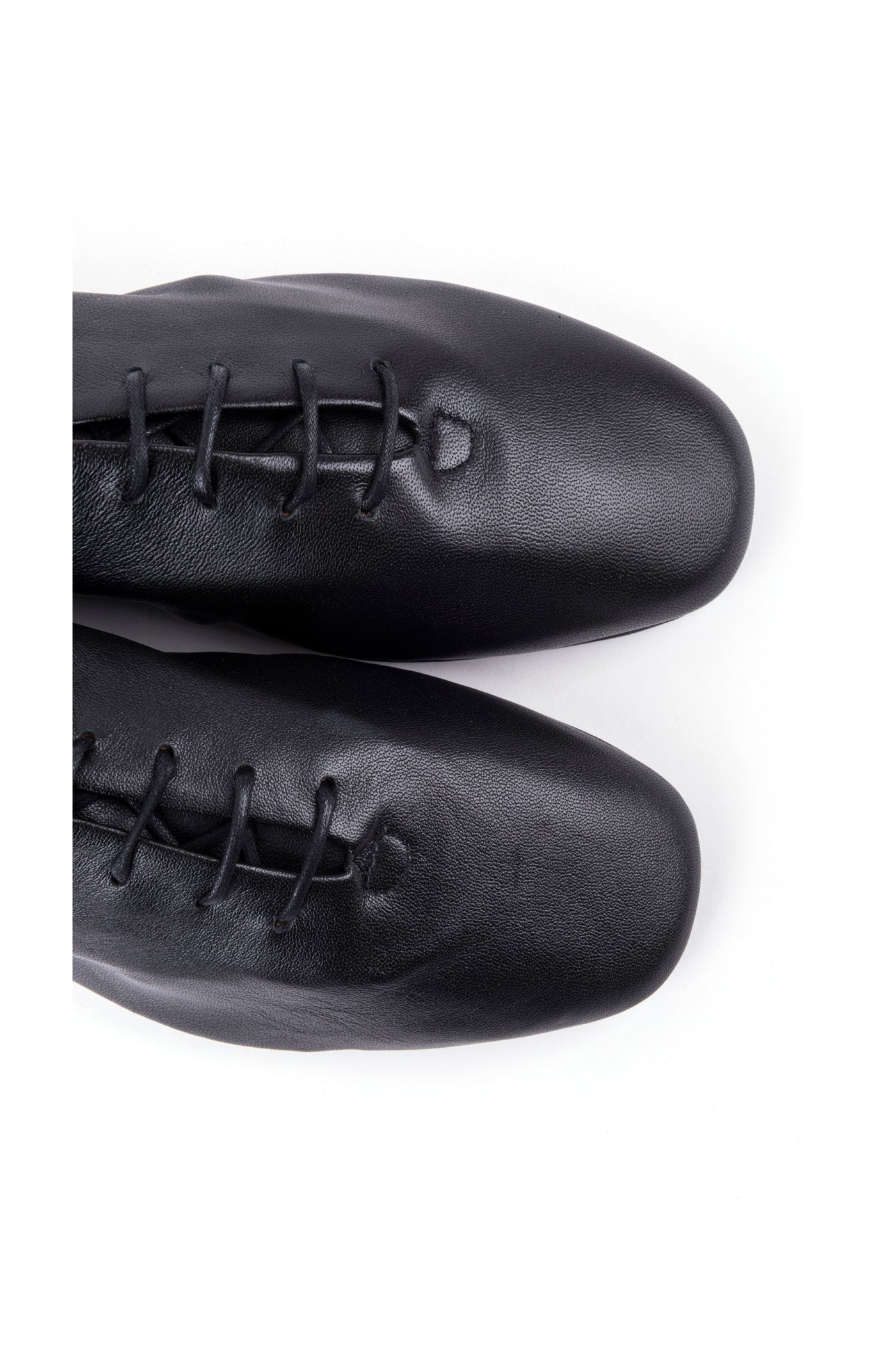 Sapatos rasos com atacadores em pele - Image 5