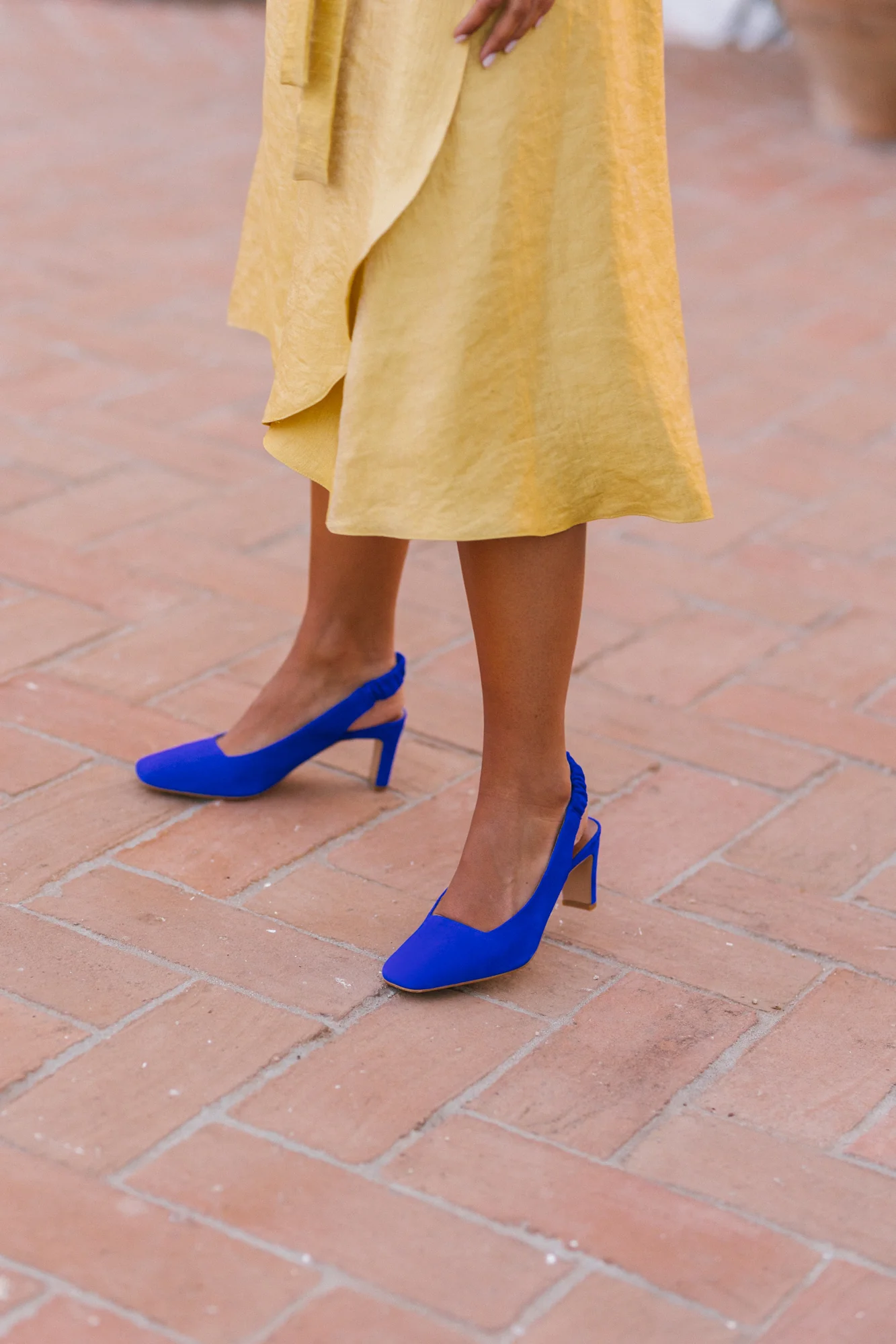 Slingbacks em camurça com elástico - Image 2