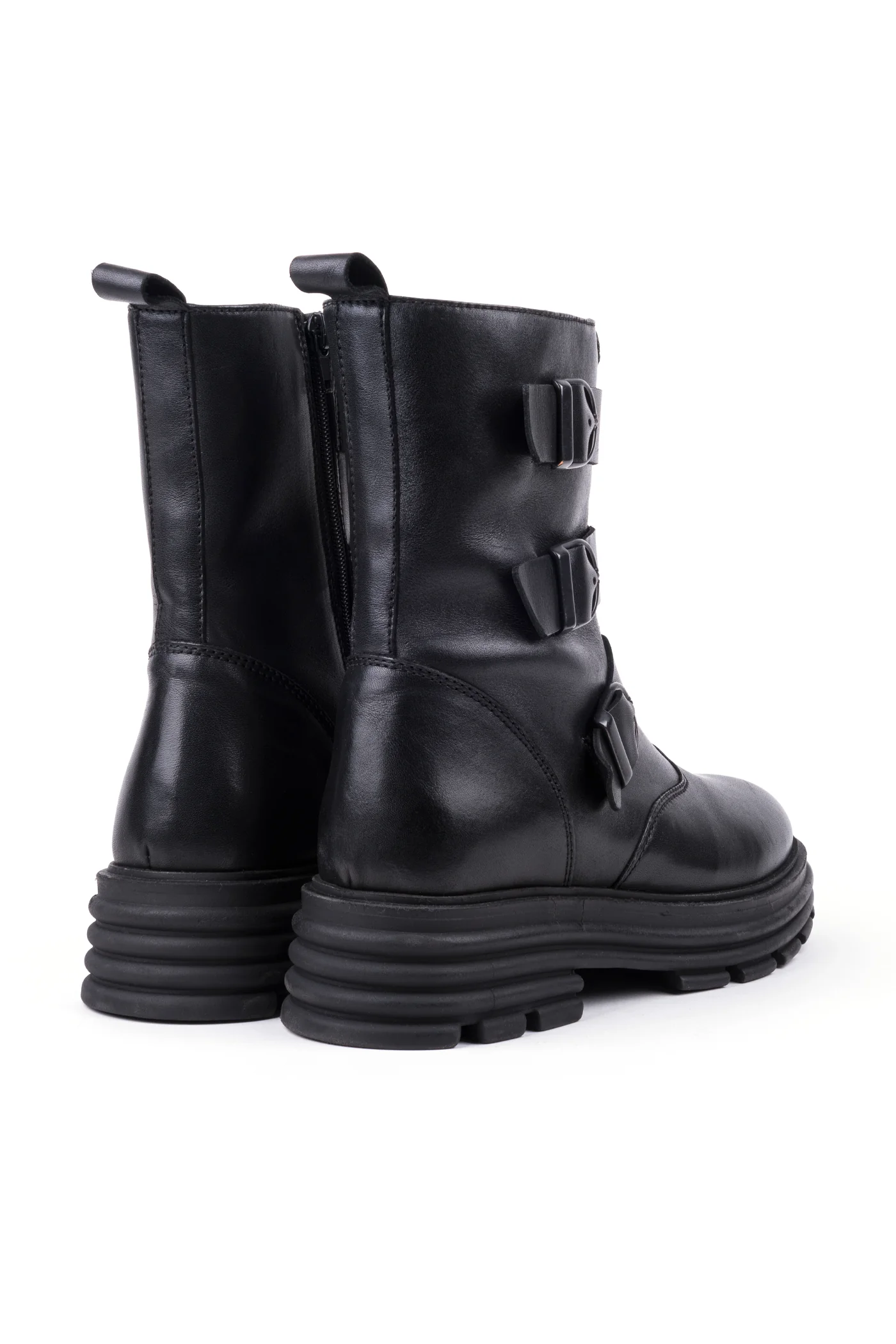 Botins estilo combat boot com fecho em pele - Image 5