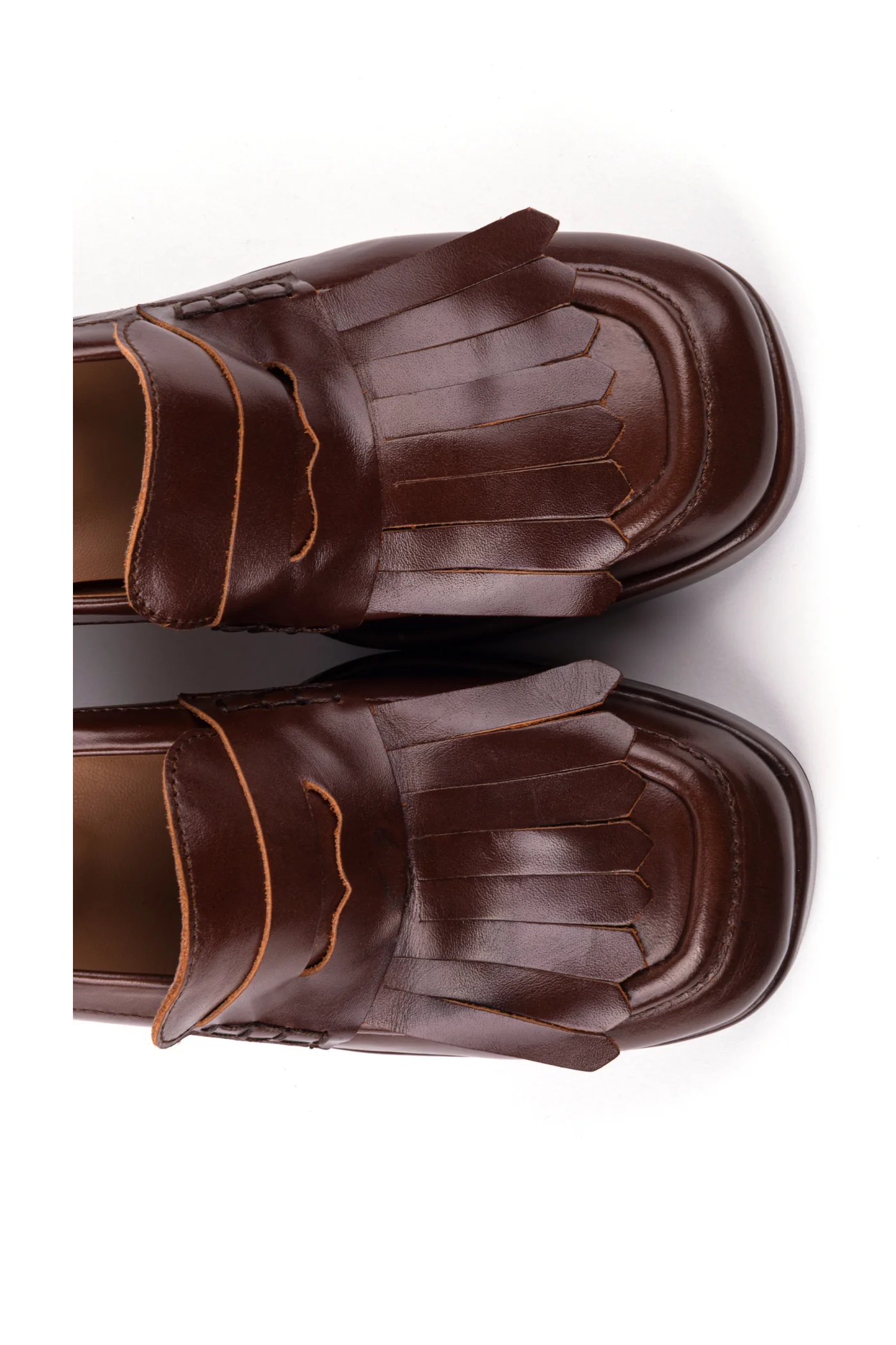 Sapatos de salto alto com franjas em pele - Image 6