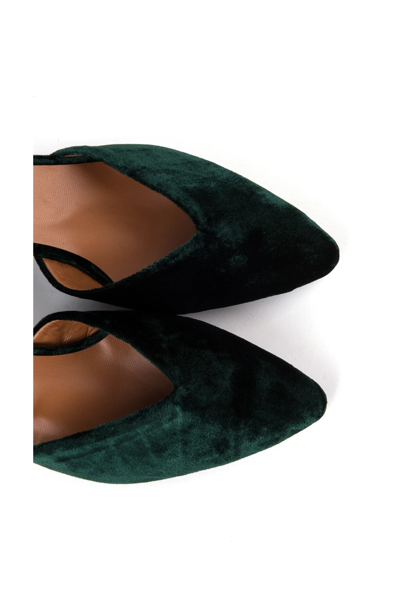 Sapatos de salto médio clássicos em veludo - Image 3