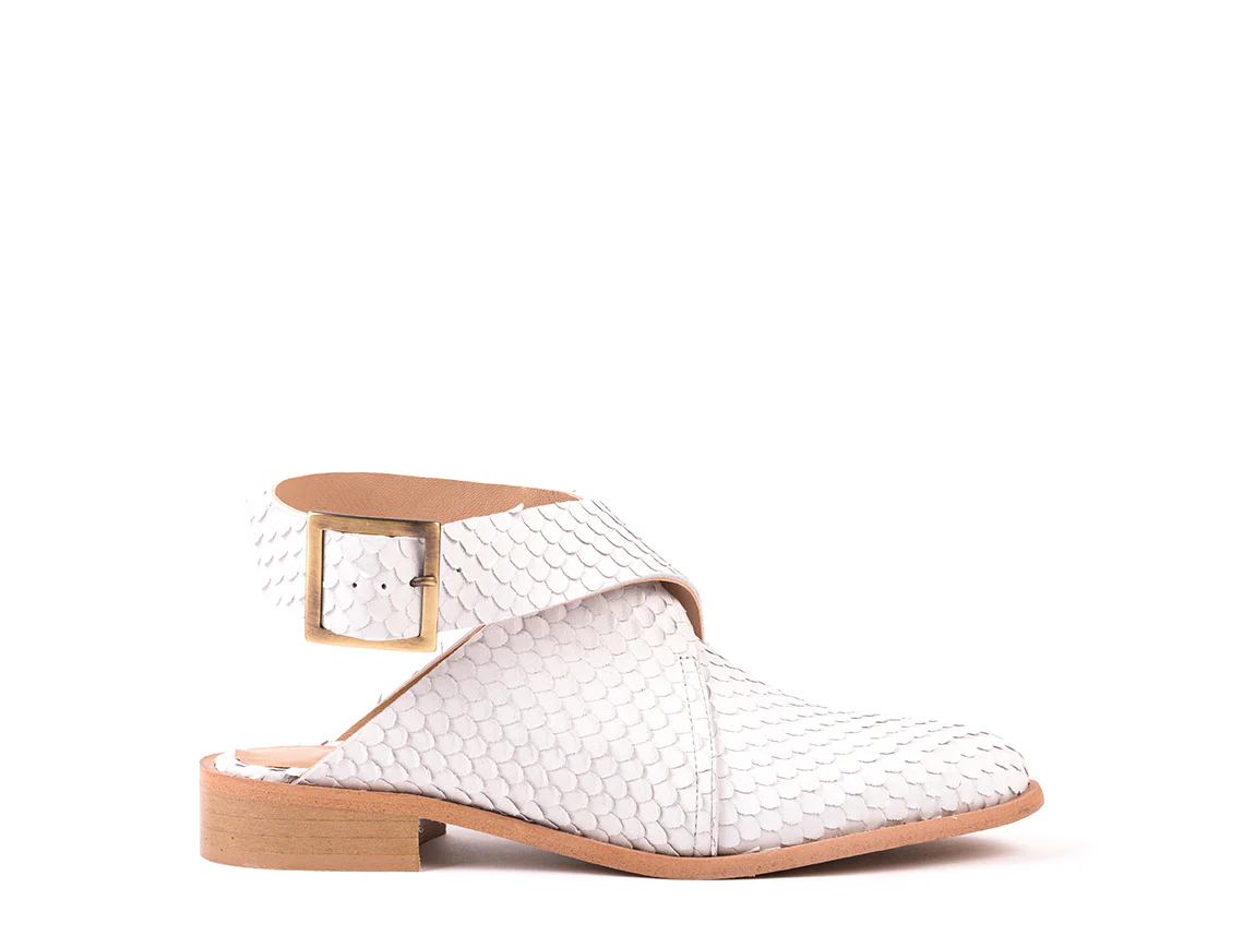 Botins rasos em